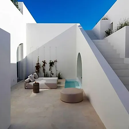 Aesthesis Boutique Fira (Santorini)